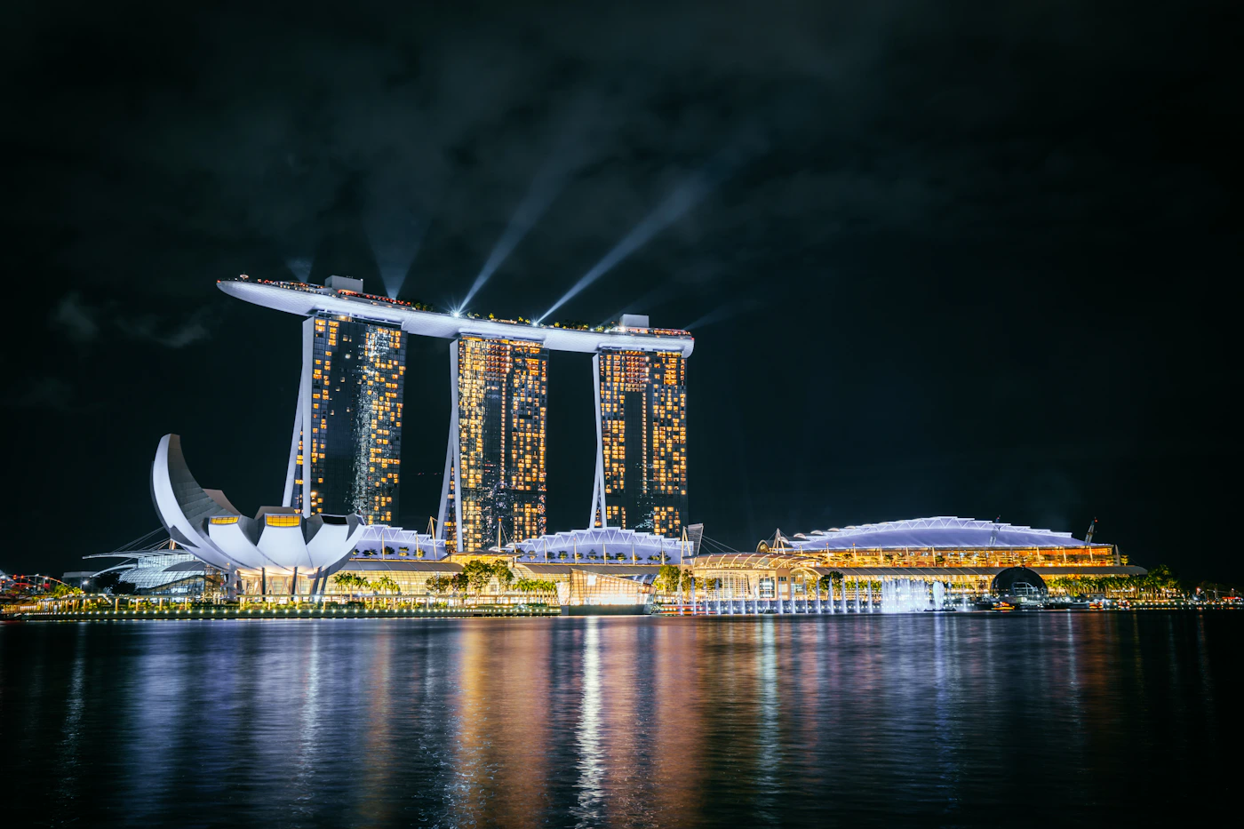 Marina Bay Sands and Singapore waterfront at dusk