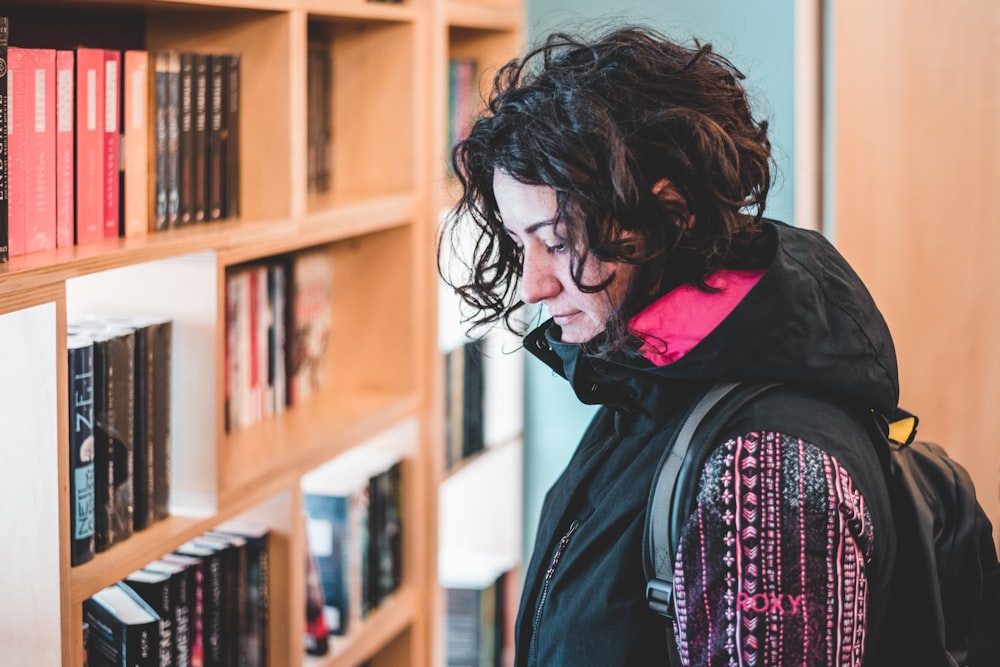 woman wearing black zip-up hoodie