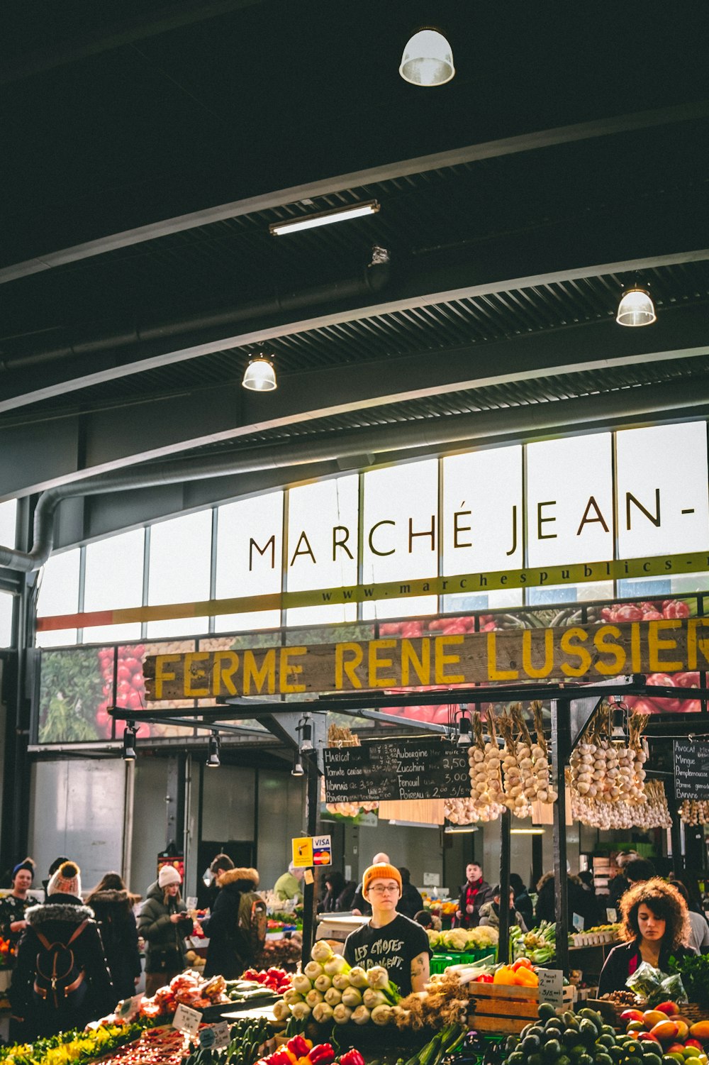 people in Marche Jean store
