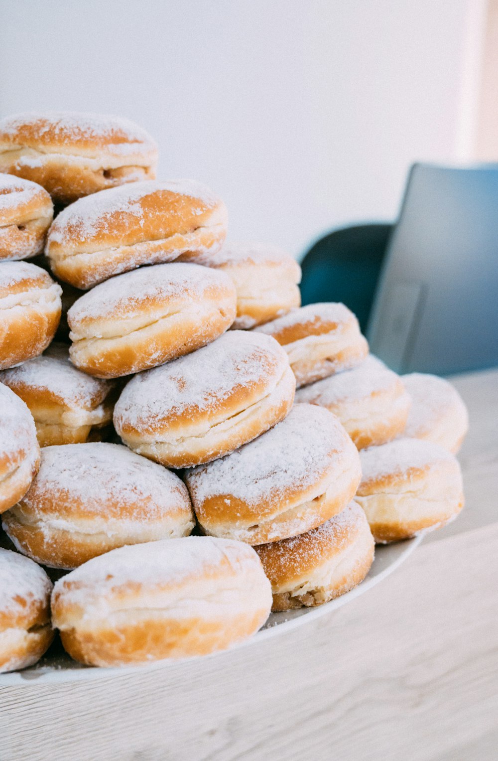 bread with sugar on top