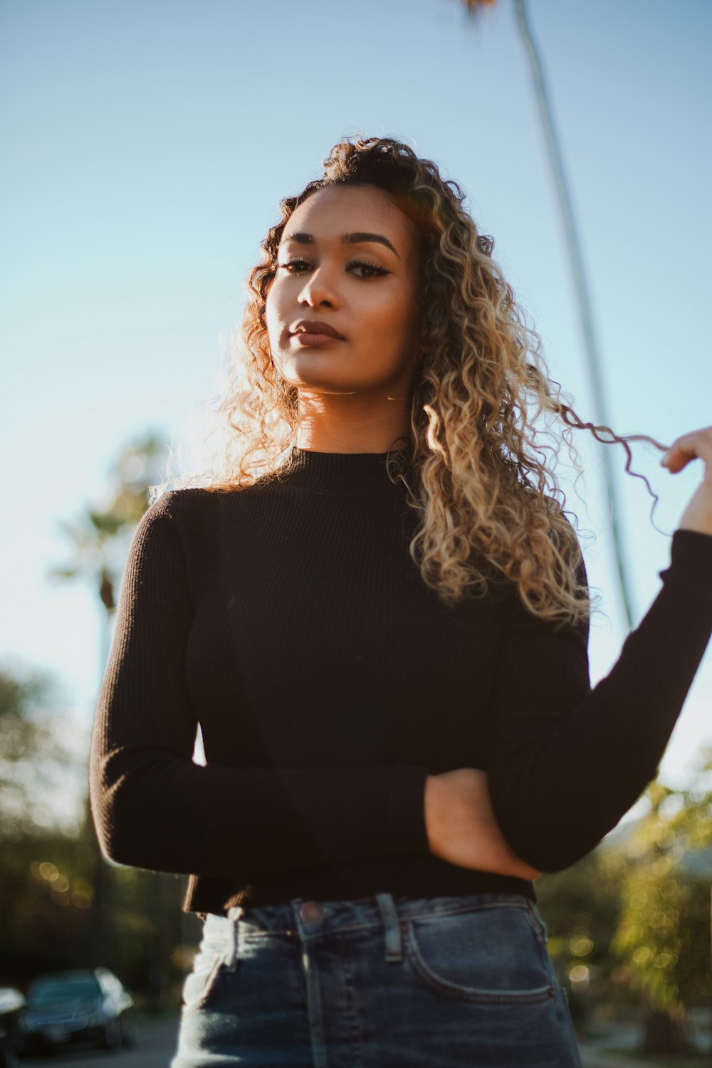 woman wearing black sweatshirt