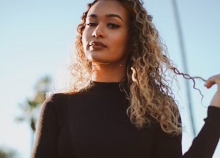 woman wearing black sweatshirt