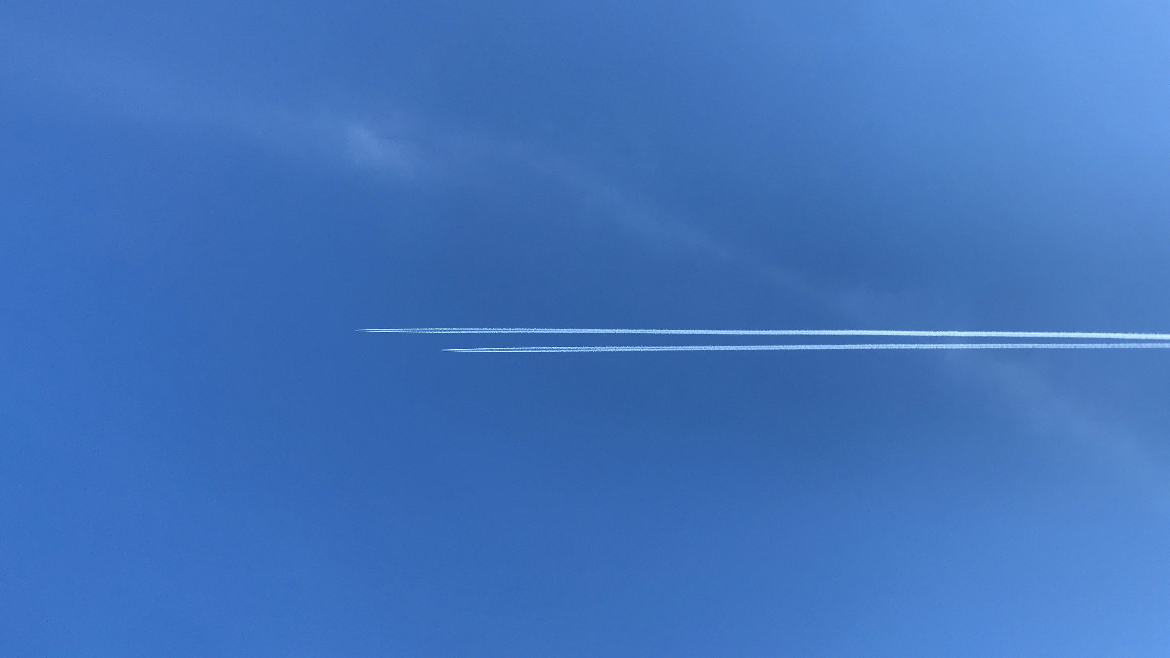 Planes</p>
<p>Sky” style=”max-width:410px;float:left;padding:10px 10px 10px 0px;border:0px;”></p>
</div></div></div>
		<div class=