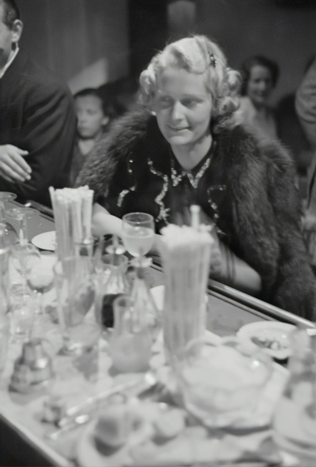 Apres ski at the bar, 1940