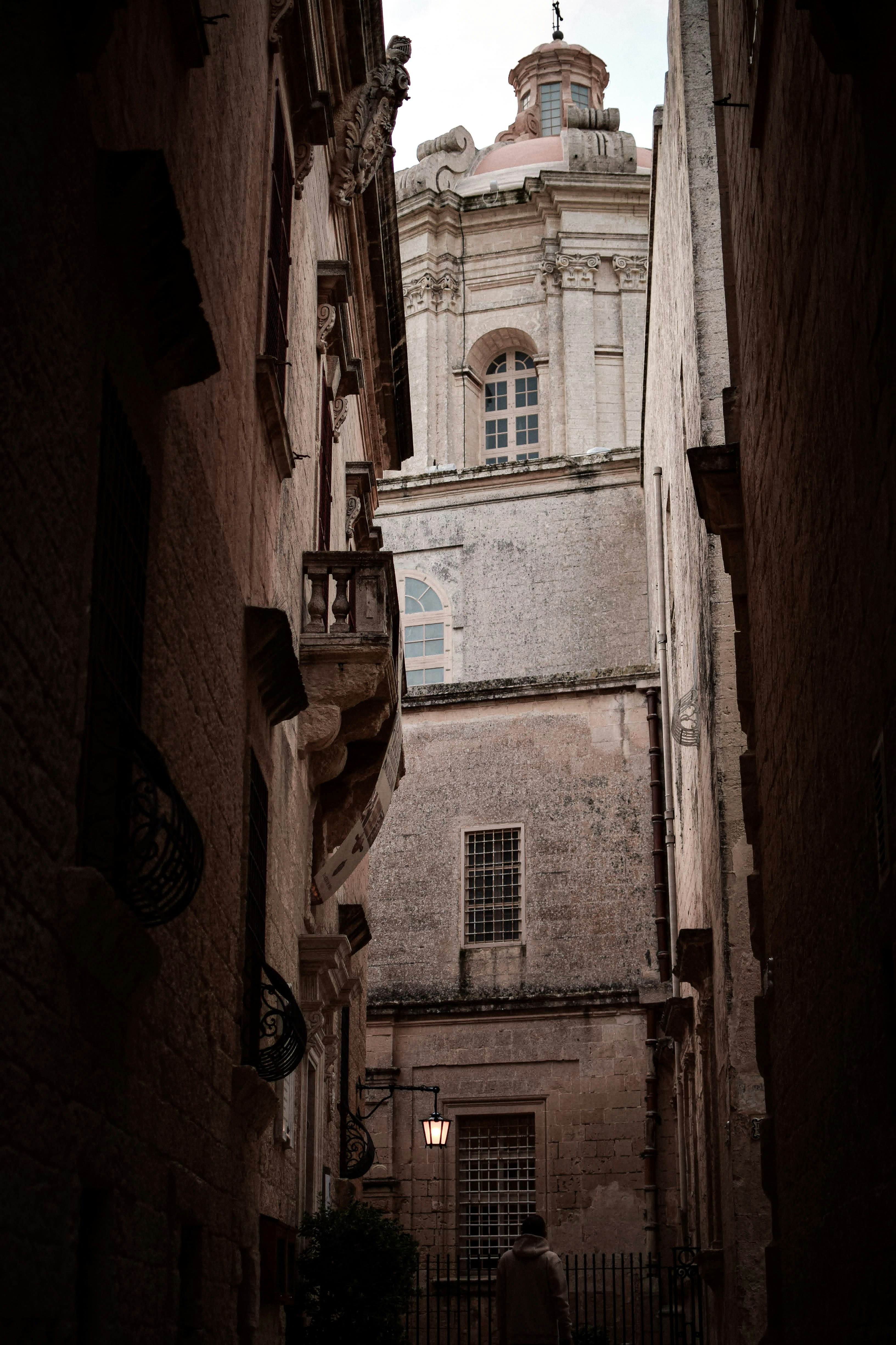 Photo by claytontonna