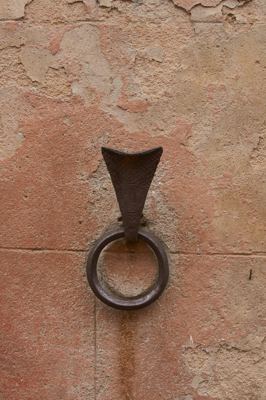 brown metal ring