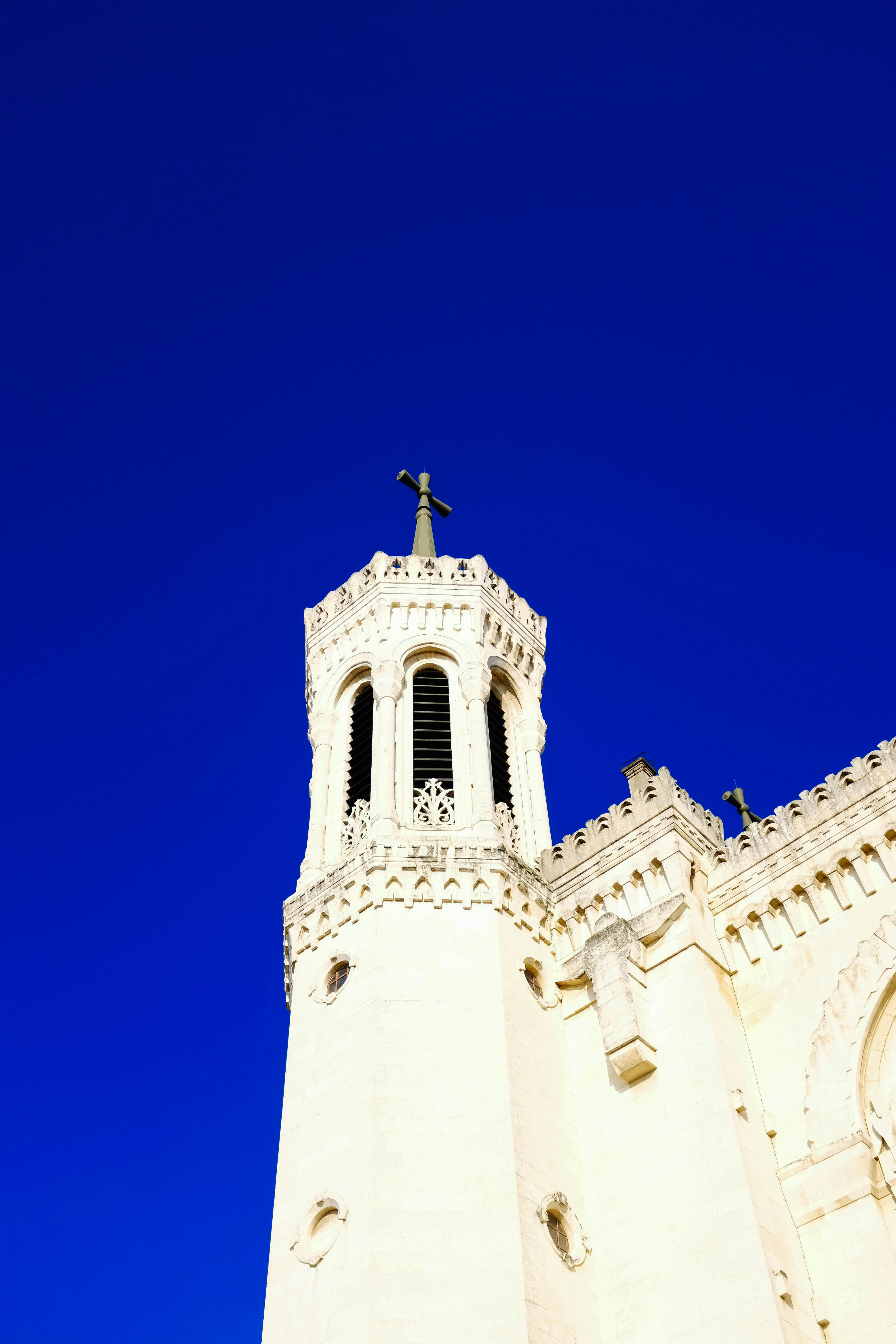 Photo by adrienolichon