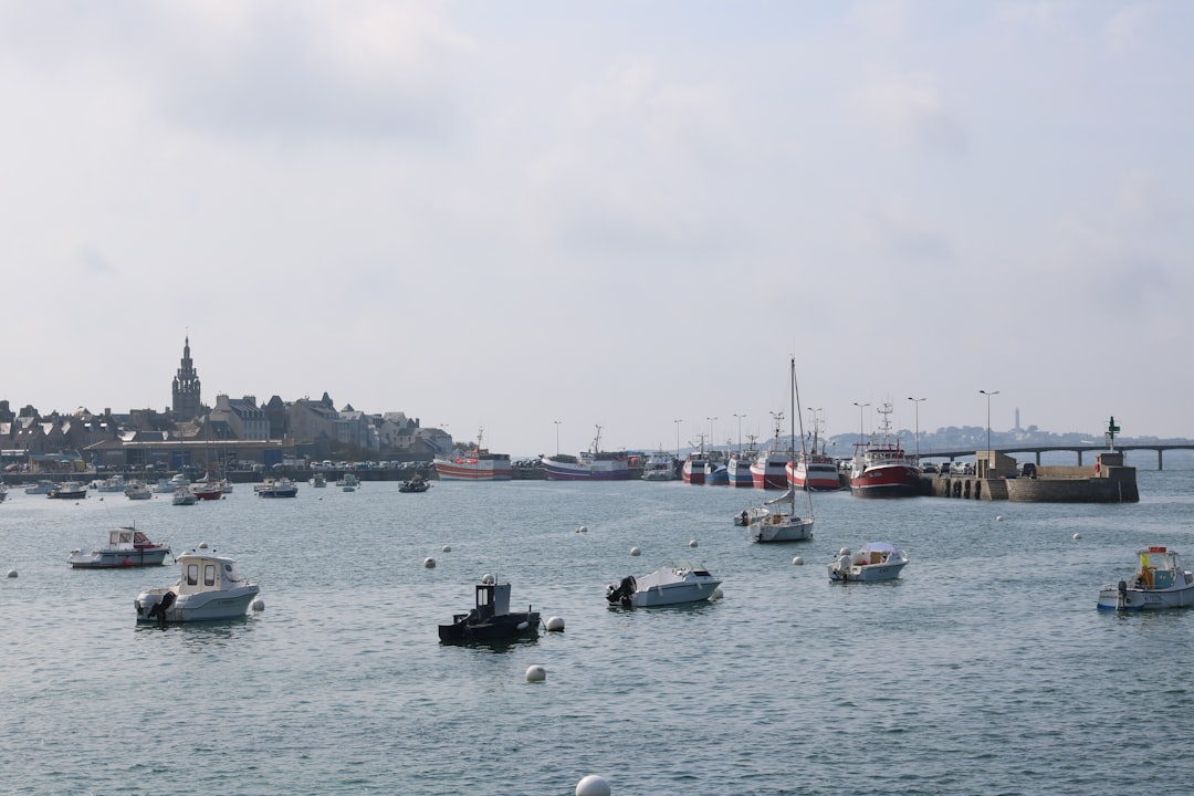 photo of Roscoff Waterway near Île de Batz