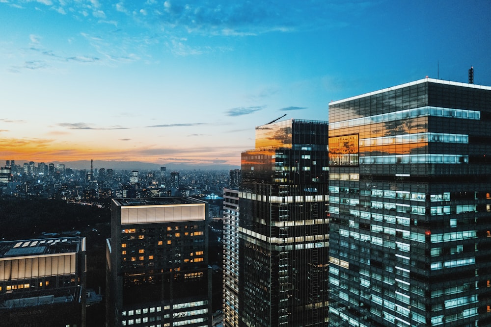 birds-eye view of cityscape under blue sky