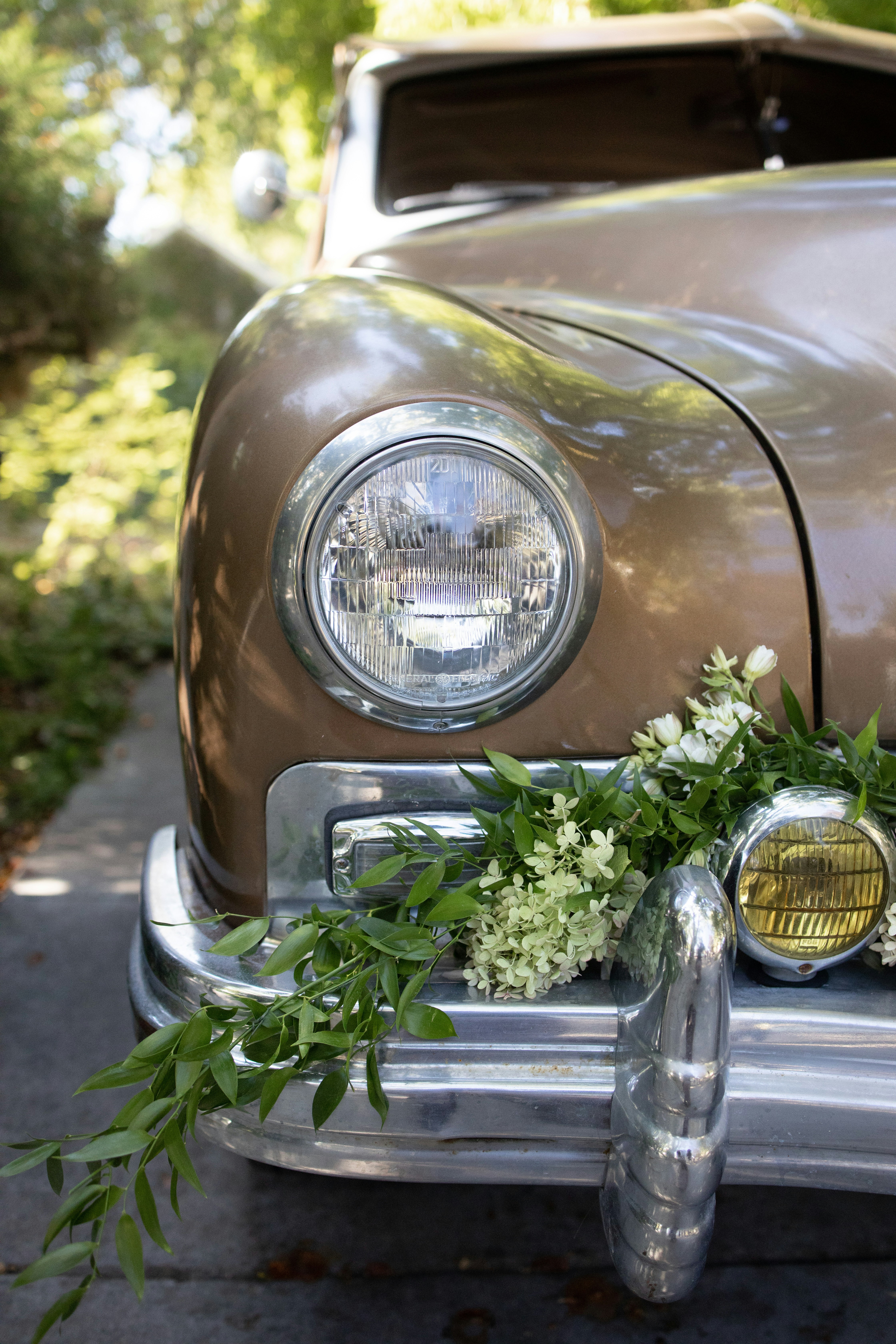 brown vehicle with flowers