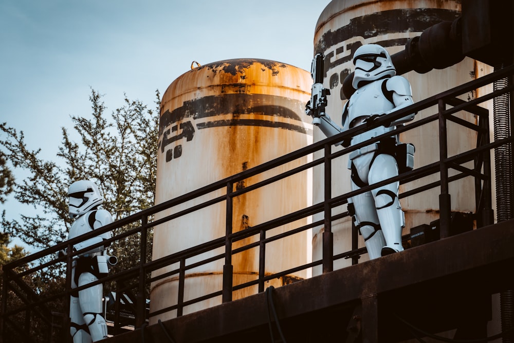 white storm troopers and white tanks
