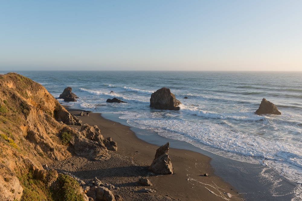 Viste panoramiche lungo la Route 1 vicino all'Oceano Pacifico nel nord della California.