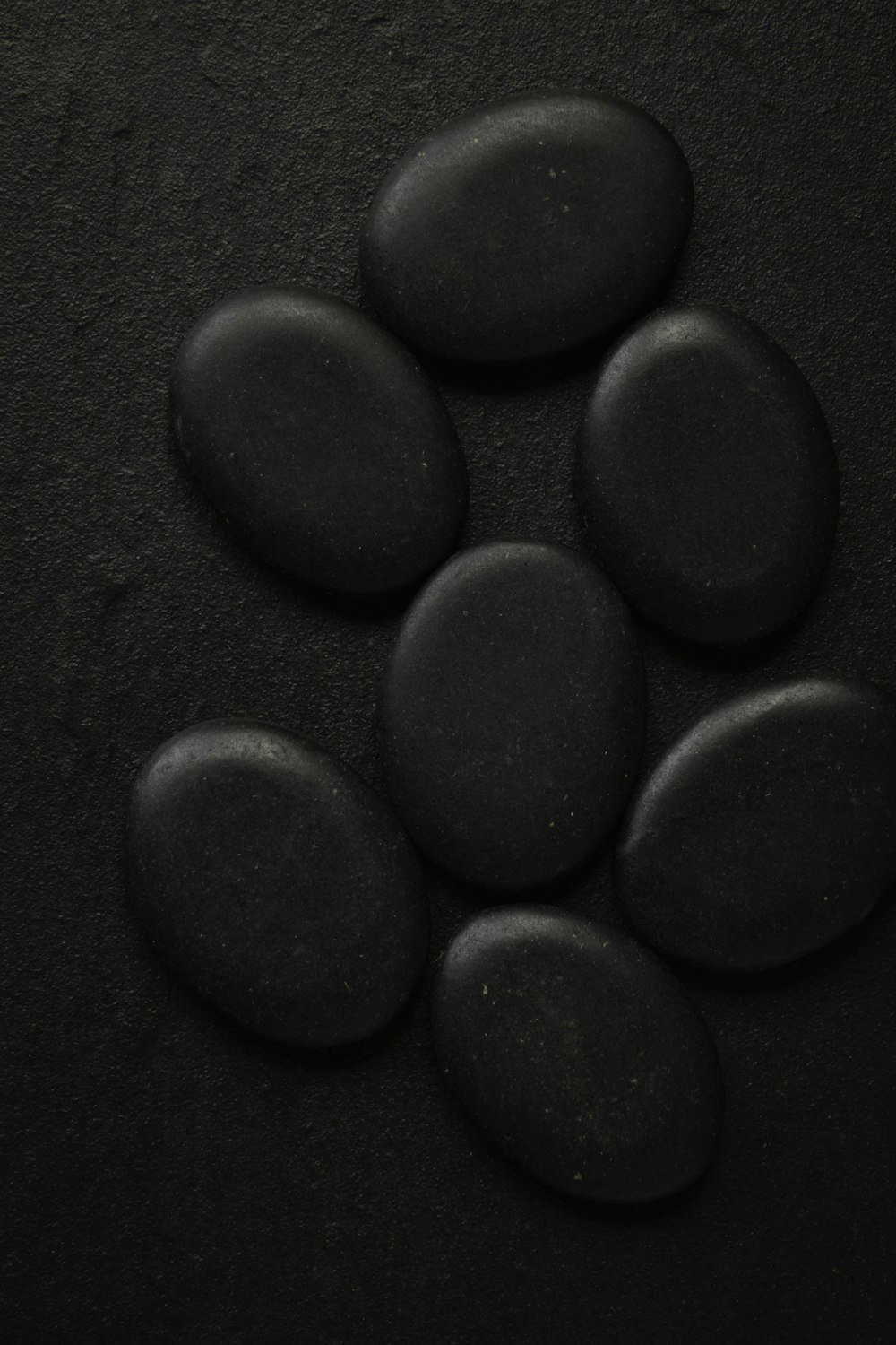 seven black pebbles