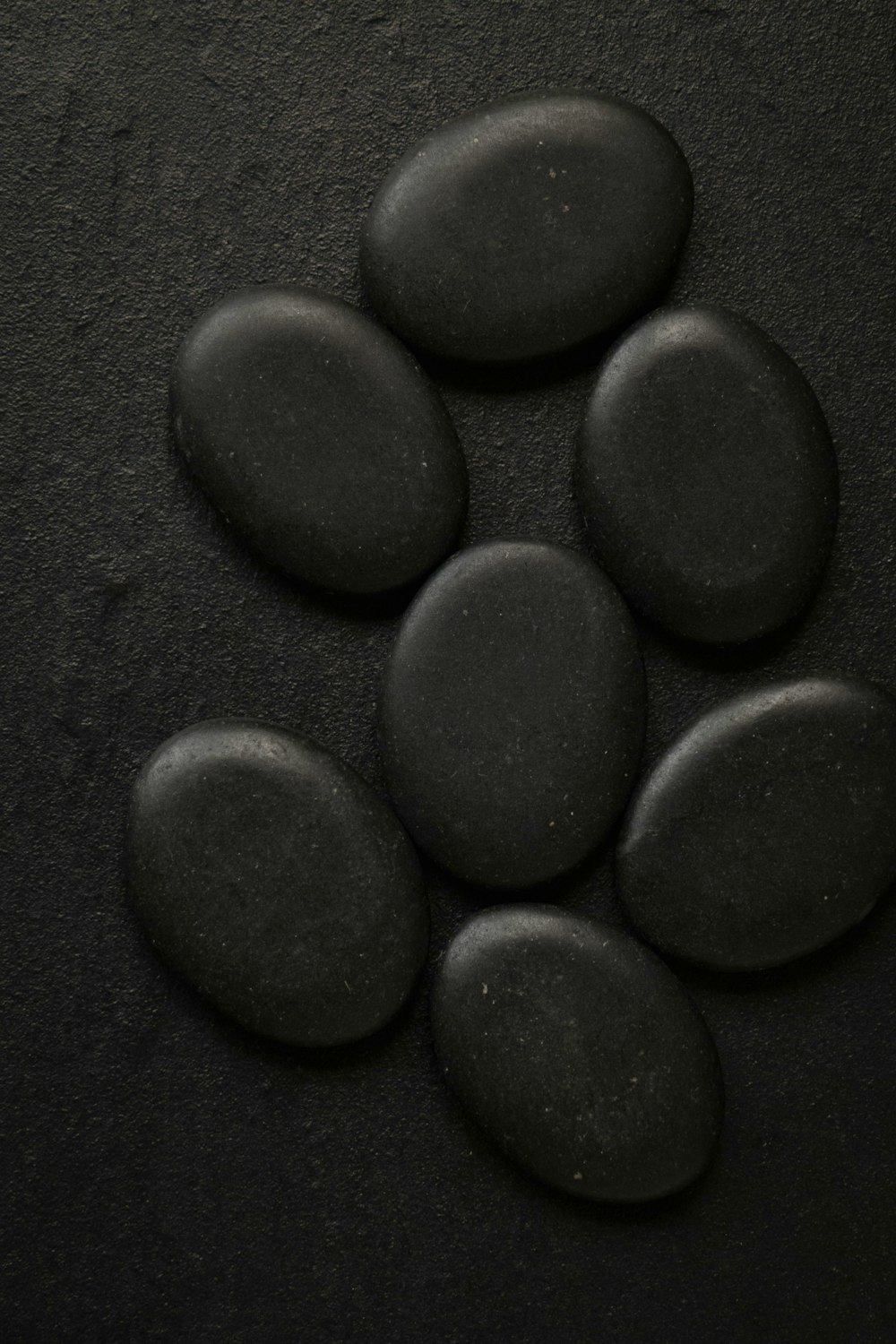 seven black pebbles