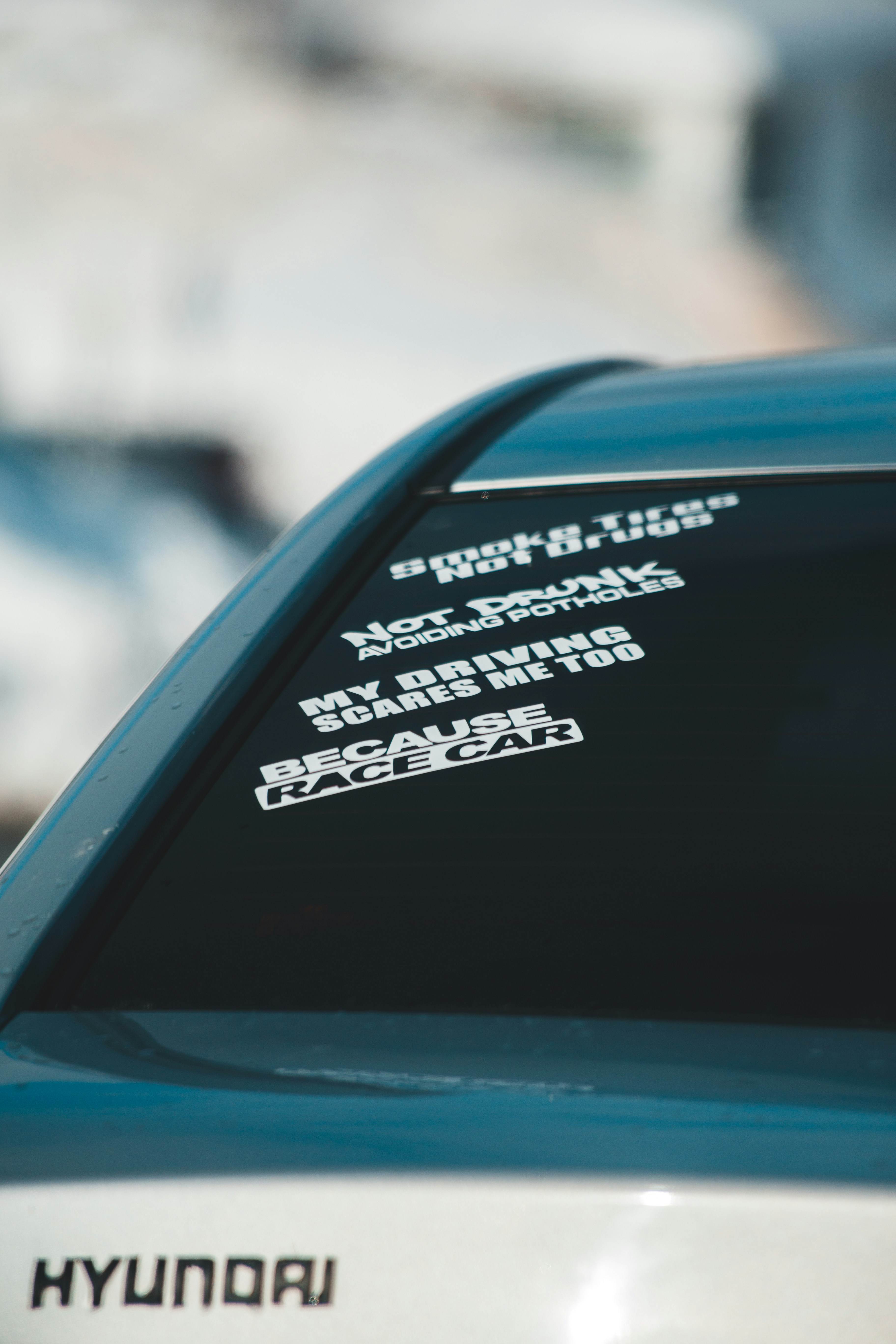 photo-1578422827021-8420322d166c?ixid=M3wxMjA3fDB8MXxzZWFyY2h8MTl8fGNhciUyMGVudGh1c2lhc3QlMjBhcHBhcmVsfGVufDB8fHx8MTc1MTA1NzM0NHww\u0026ixlib=rb-4.1.0
