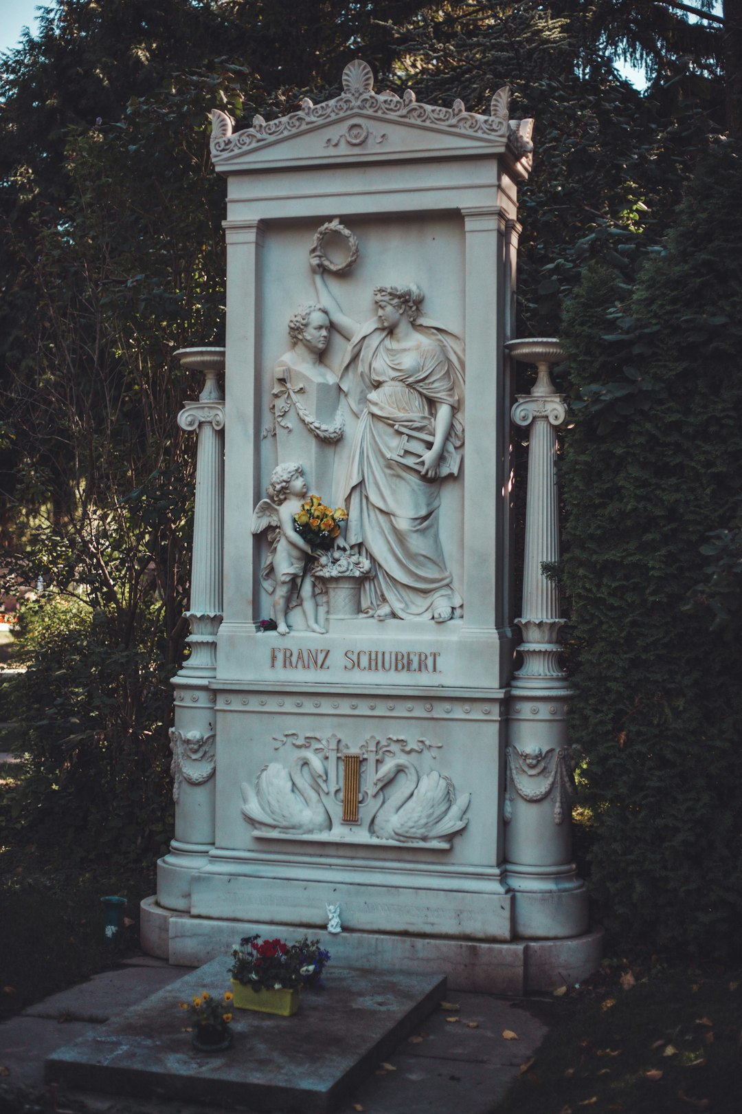 travelers stories about Monument in Zentralfriedhof 1.Tor, Austria