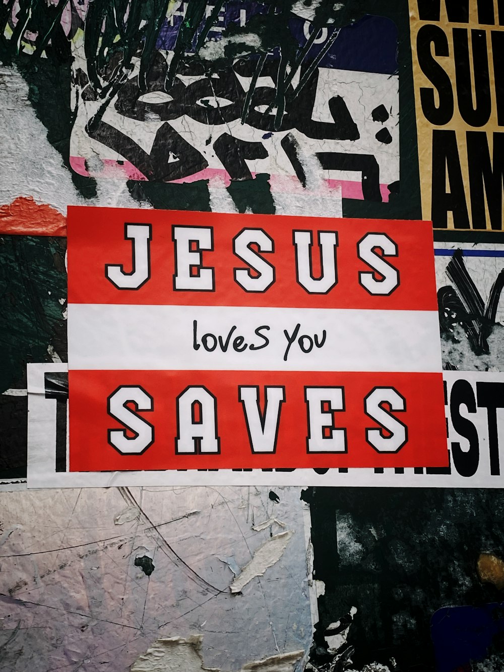 rosso e bianco Gesù ti ama salva opera d'arte