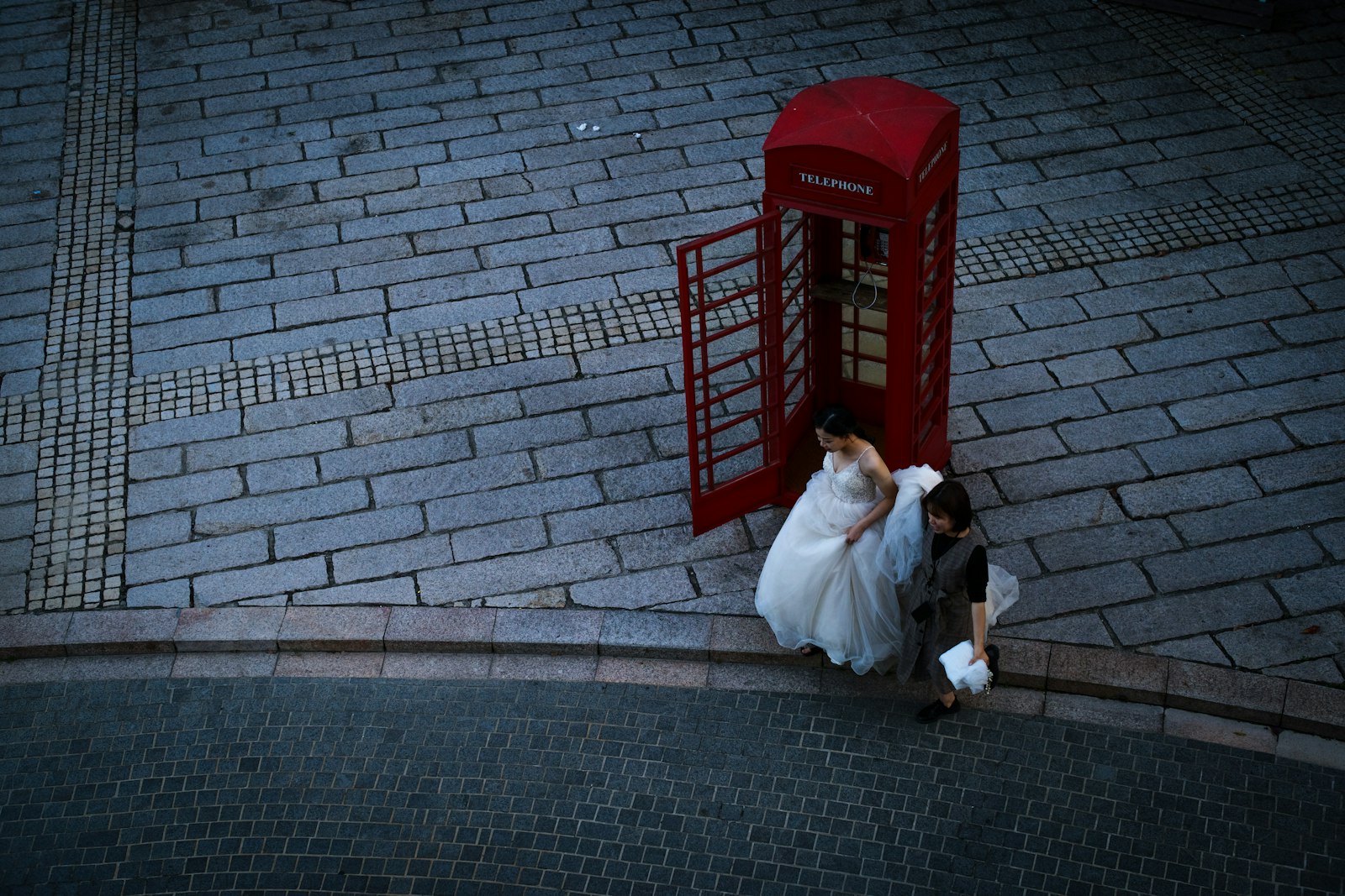 Leica M10 sample photo. Man and woman standing photography