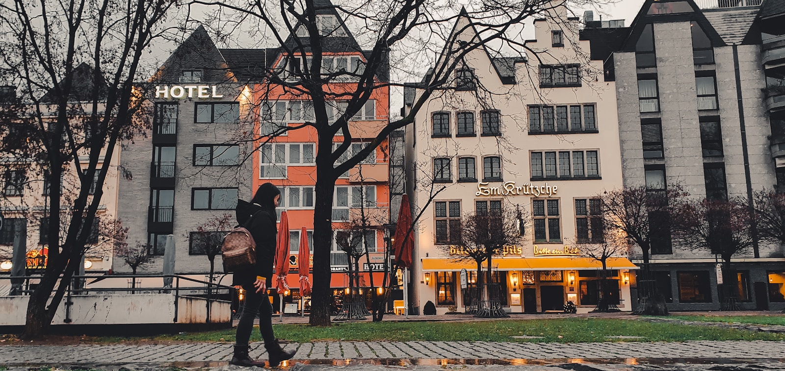 The only 5 hotels worth booking in Edinburgh