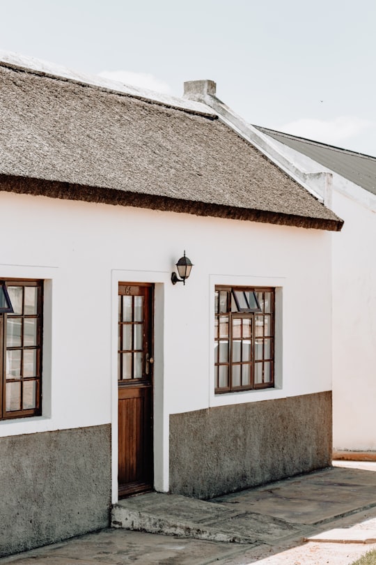 photo of Elim Cottage near Cape Agulhas Lighthouse