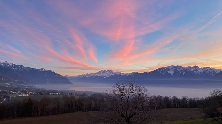A stunning landscape photograph showcasing mountains.