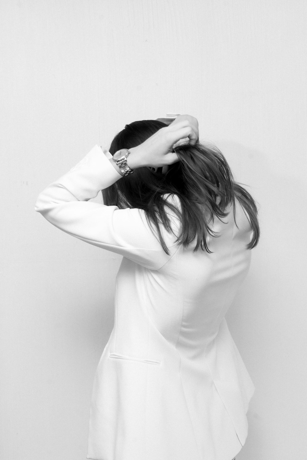 Foto mujer en bata blanca – Imagen No cara gratis en Unsplash