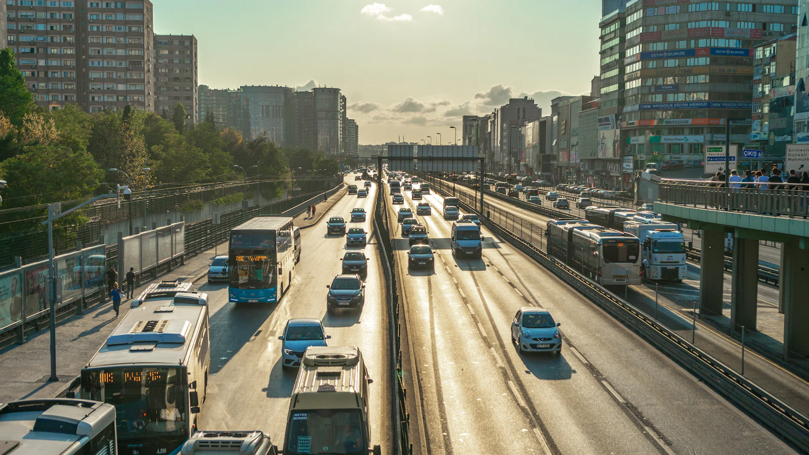 Dense traffic on a multi-level urban road in Istanbul