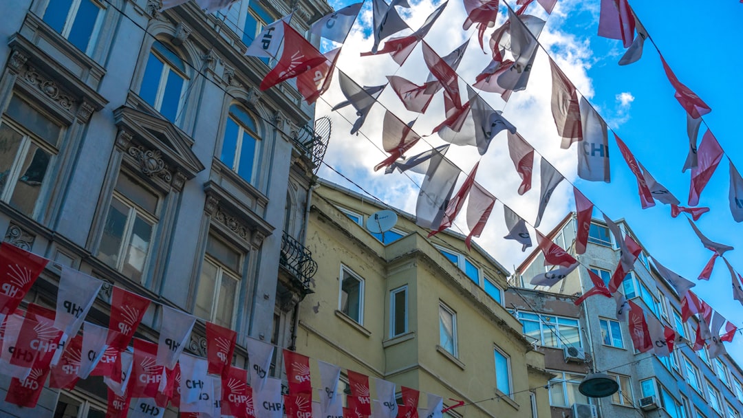 red and white pennants