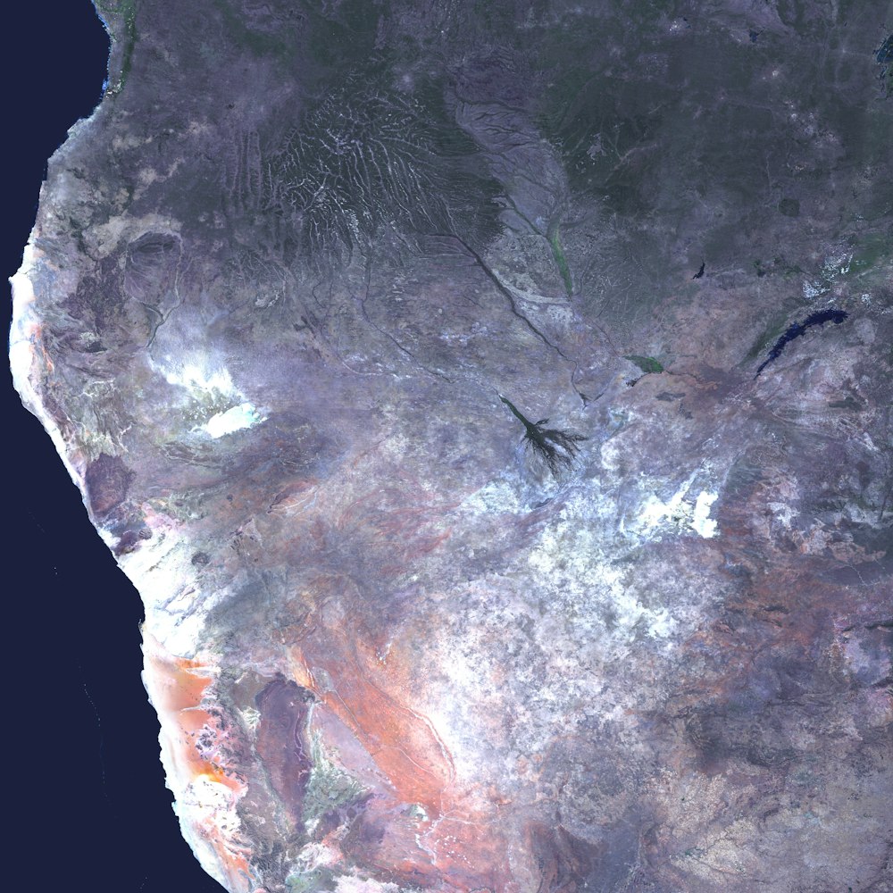Una imagen satelital de una gran área de tierra