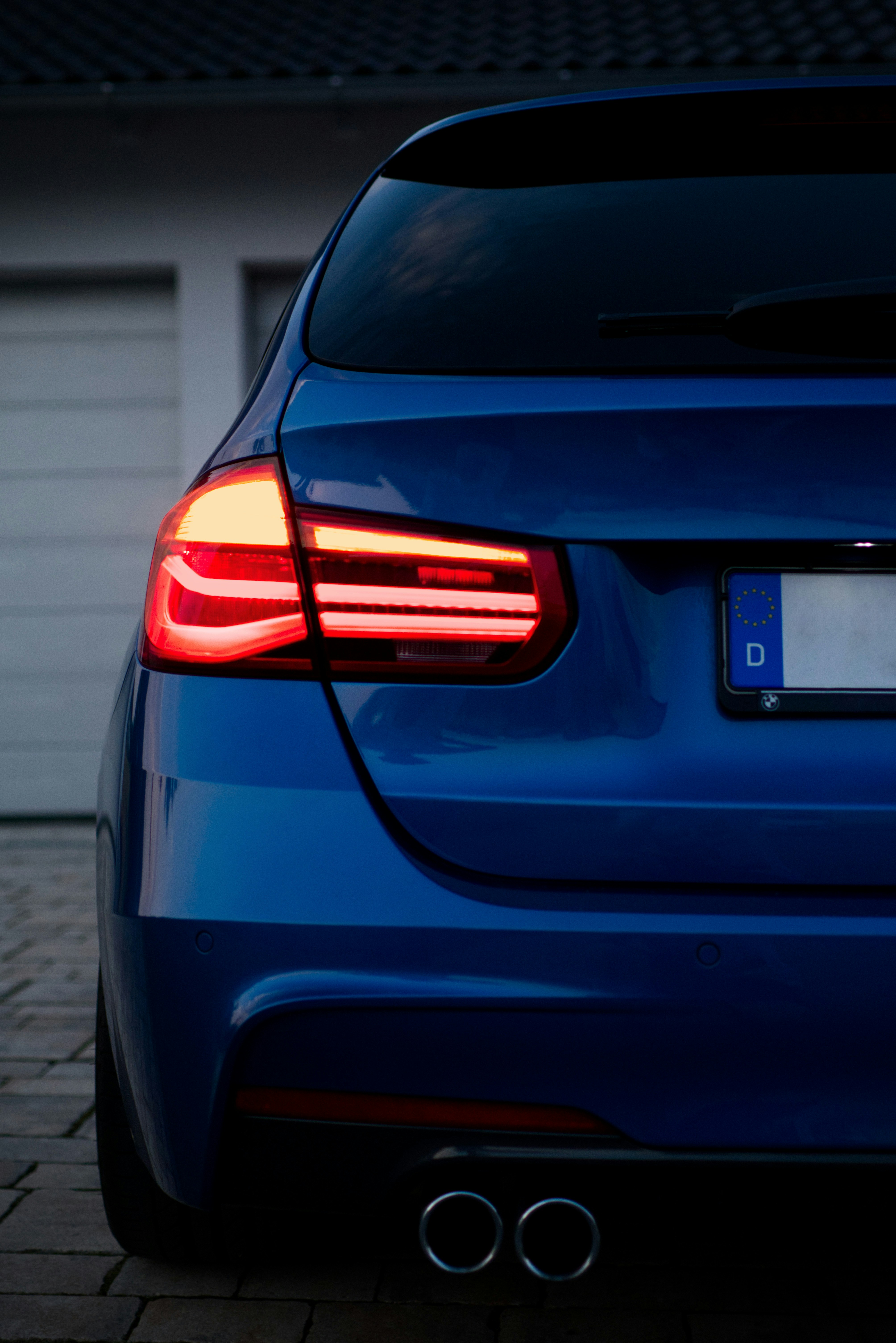 Photo by modernphoto