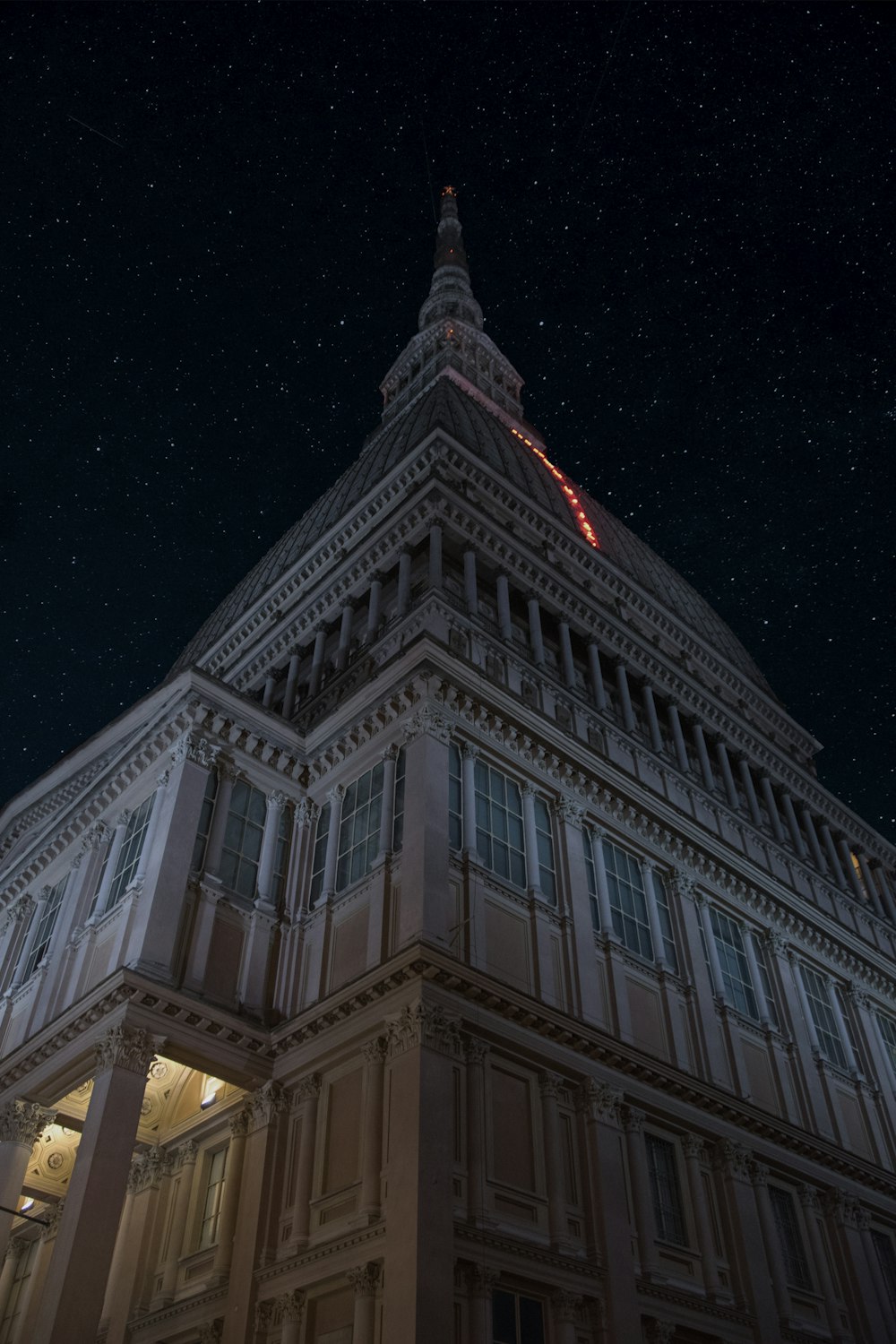 close-up photography of high-rise building