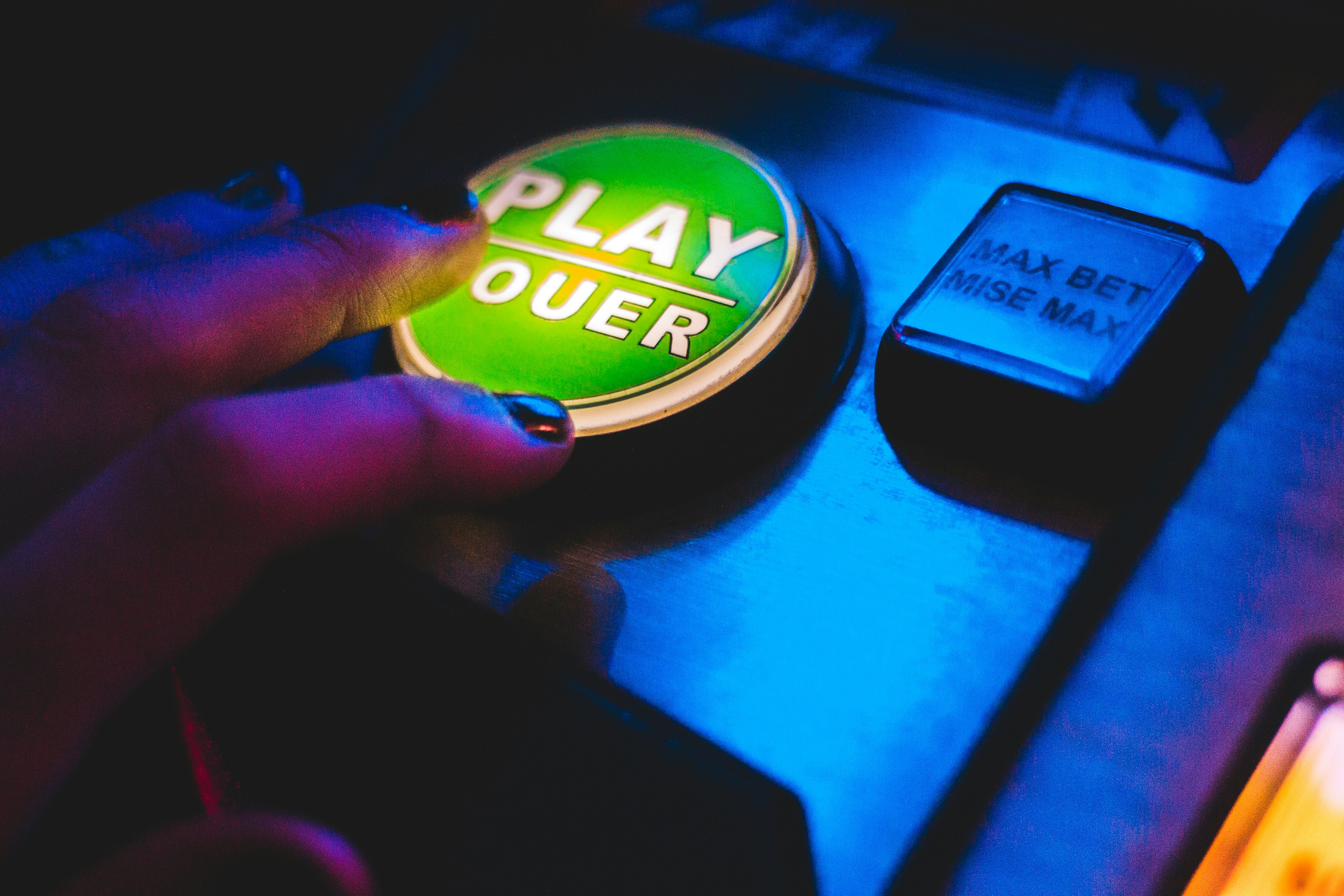 Chaos Theory: Why Letting a Coin Flip Run Your Life Is Lowkey Genius
