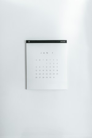 A white wall calendar, a simple way for Las Vegas parents to track the Nov. 14 magnet fair and the Jan. 12, 2027, CCSD application deadline