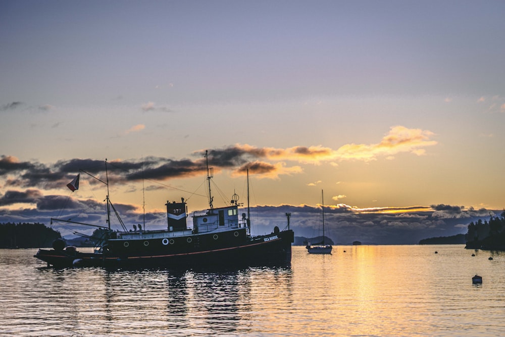 barco de pesca a vela