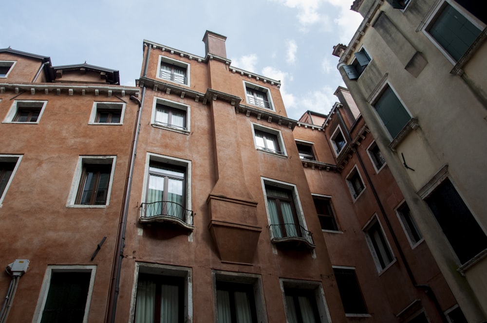 brown concrete building