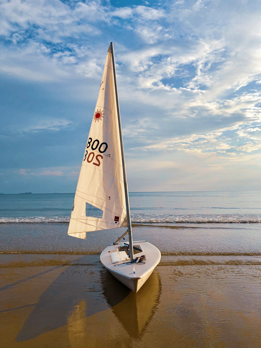 photo of Kota Kinabalu Sailing near Manukan Island