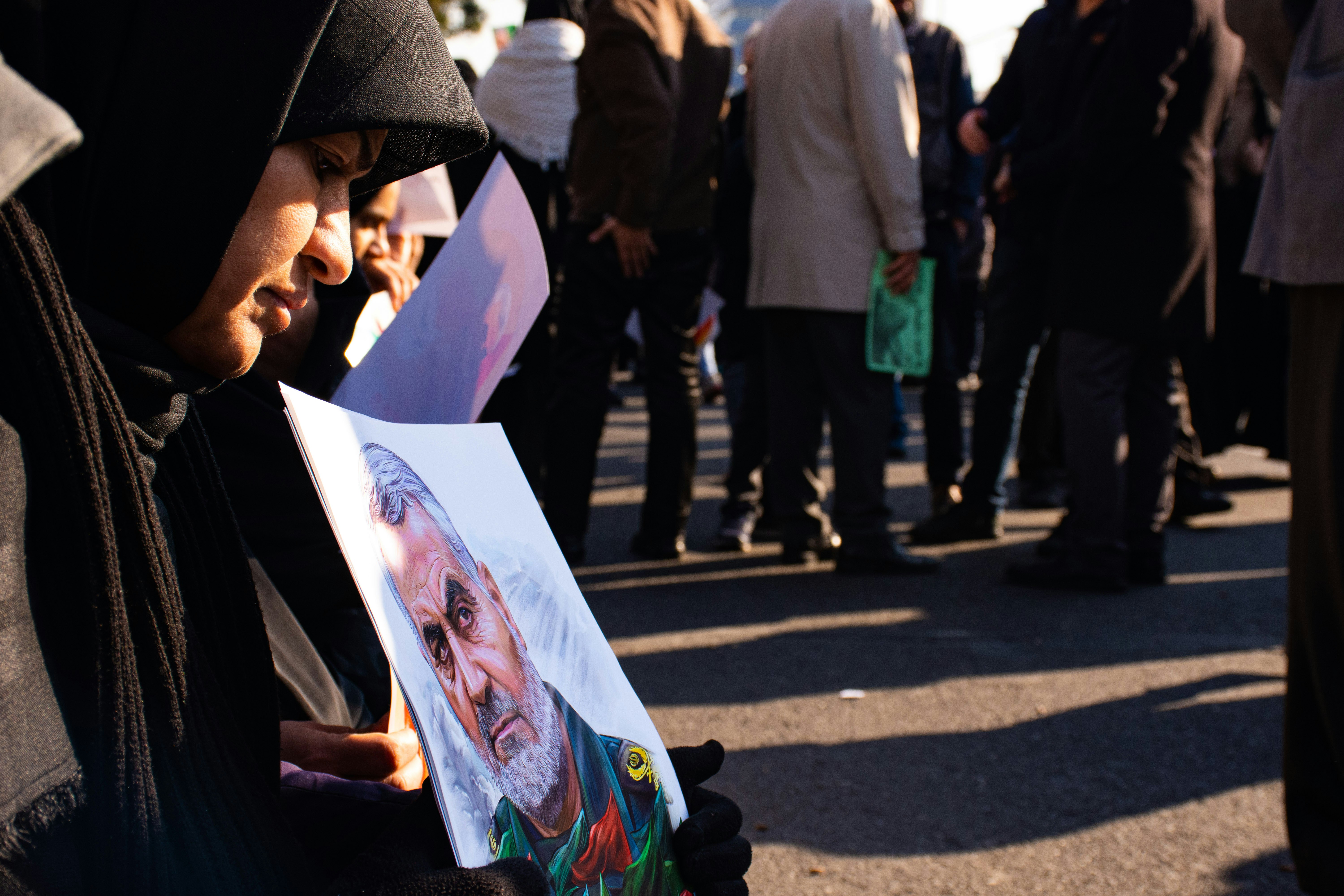 Photo by hoseinchaharbaghi