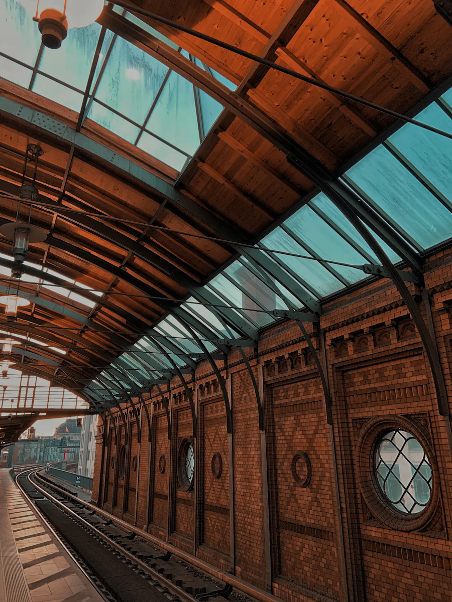S-Bahn-Station in der Nähe vom Scheunenviertel, Berlin