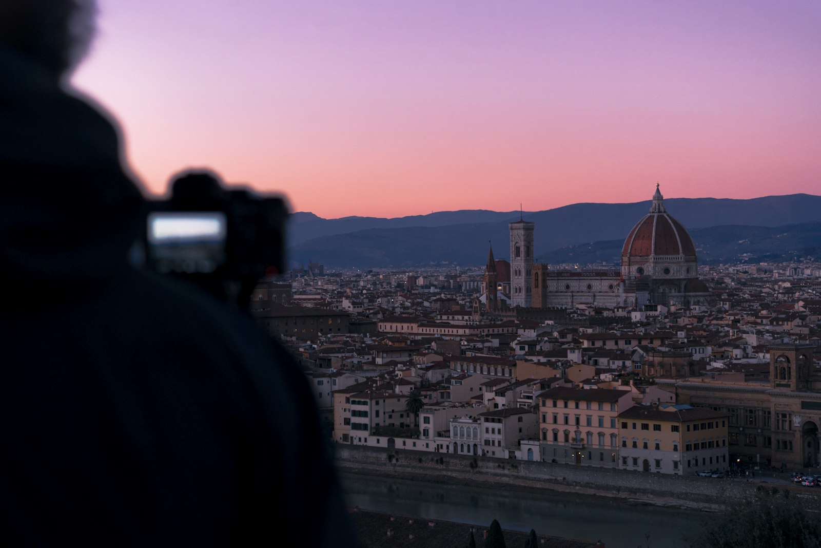 Tamron 18-270mm F3.5-6.3 Di II PZD sample photo. Cityscape during golden hour photography