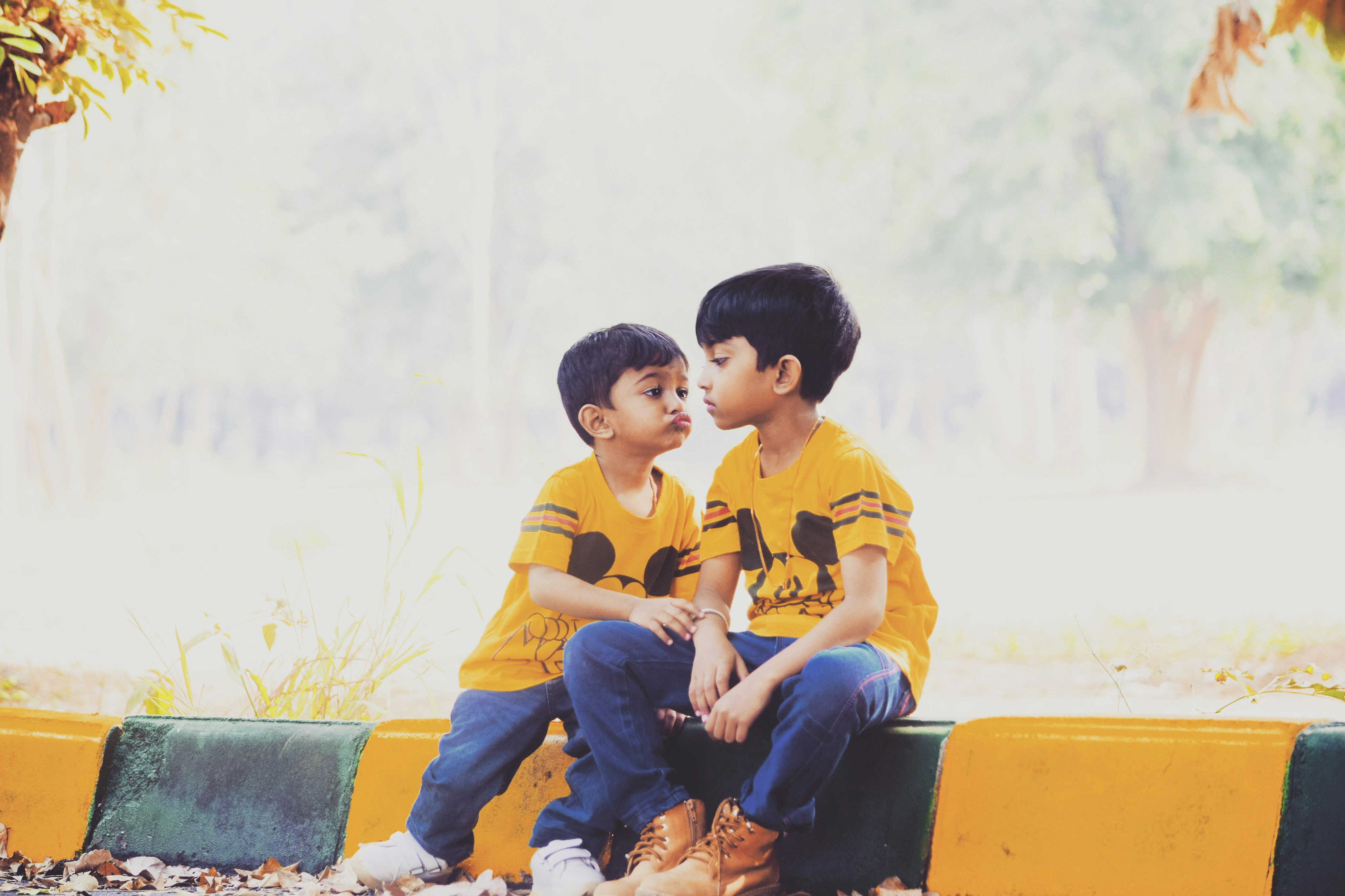 Heartfelt Bhai Dhooj Wishes 2025: Cute Messages for Brother