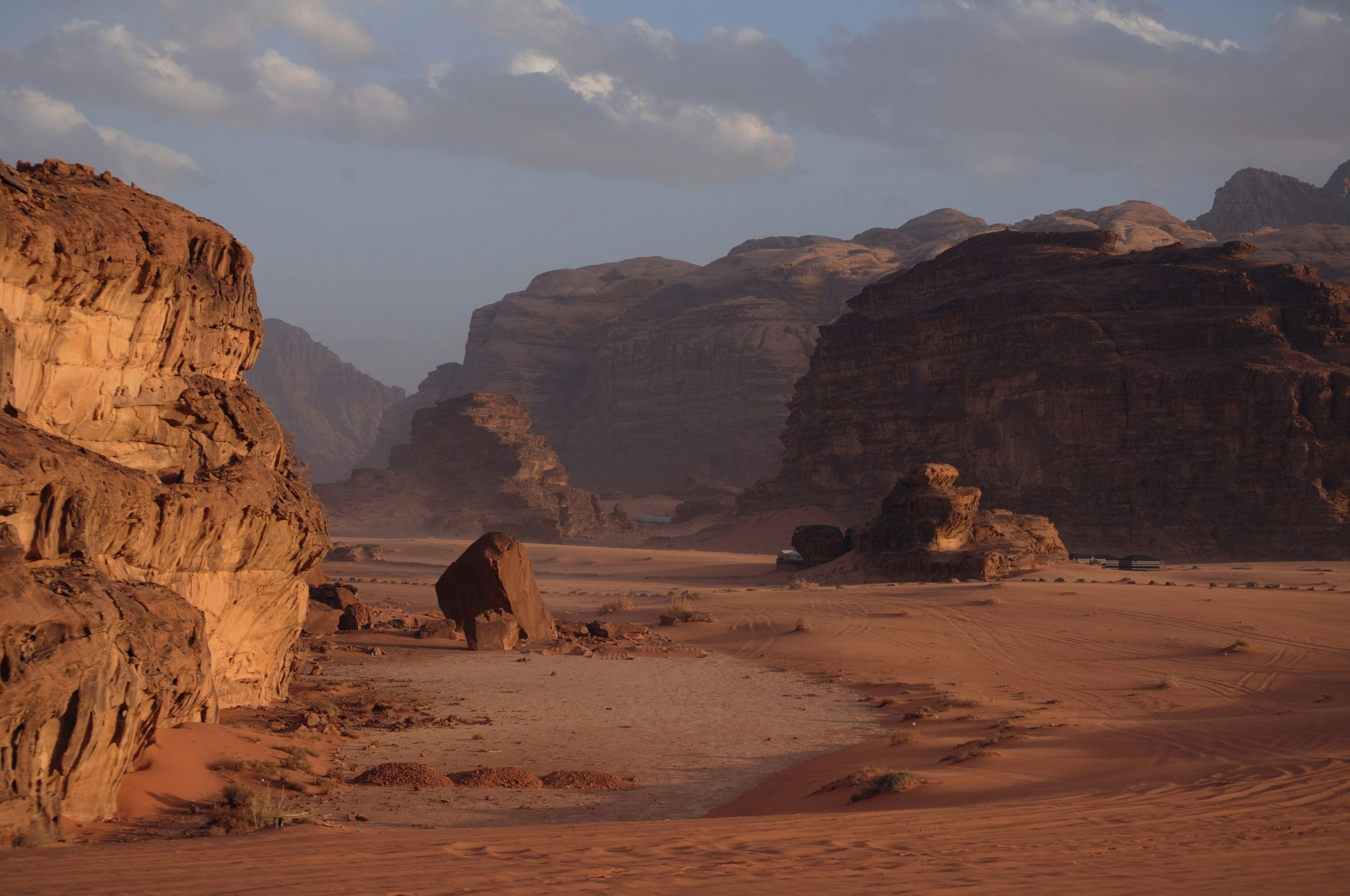 Photo by yuli_superson