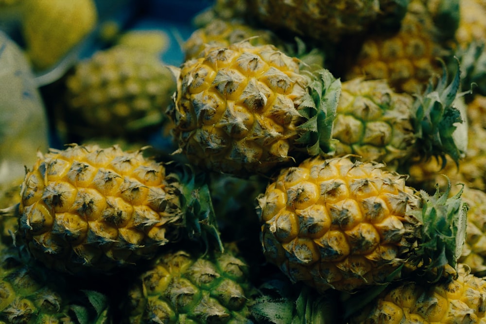 pineapples with it's crowns