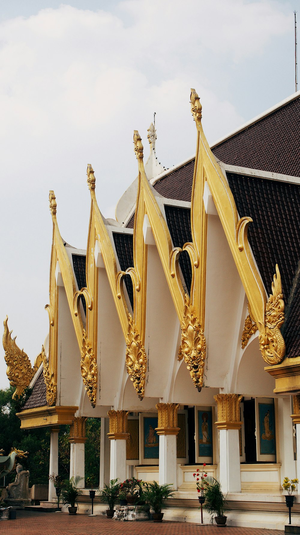 white, black, and gold building during day