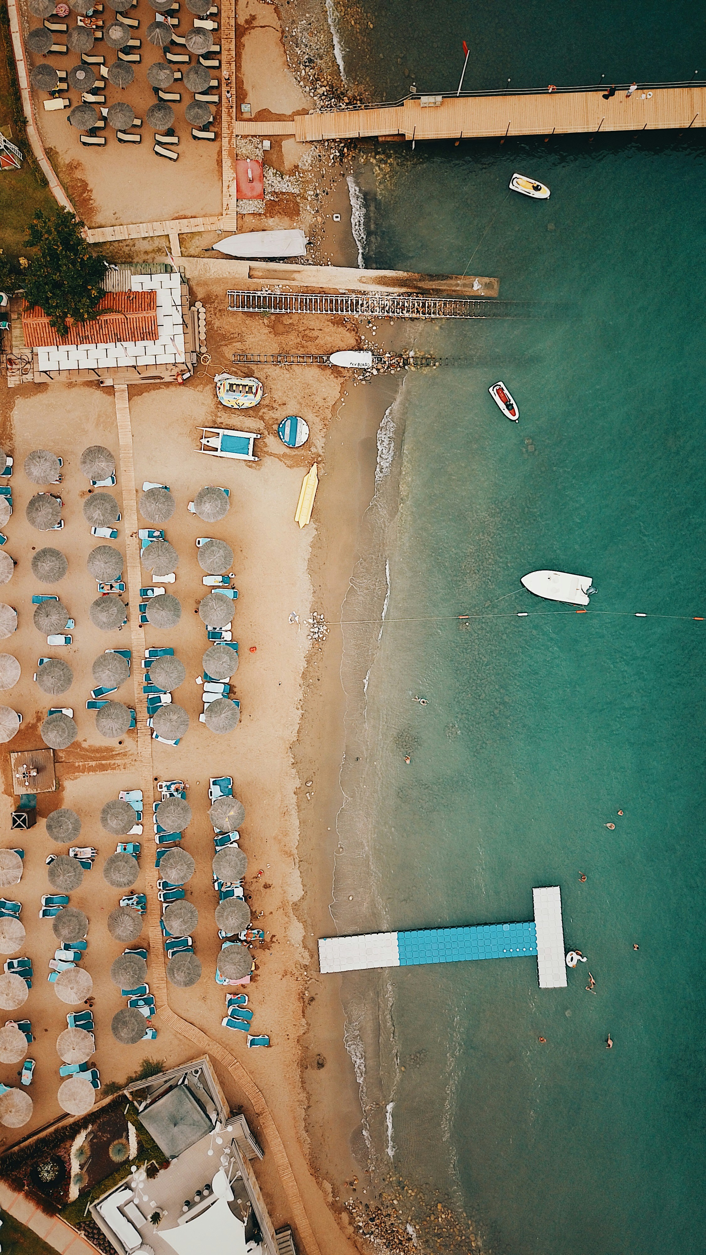 Photo by zamedyanskiy