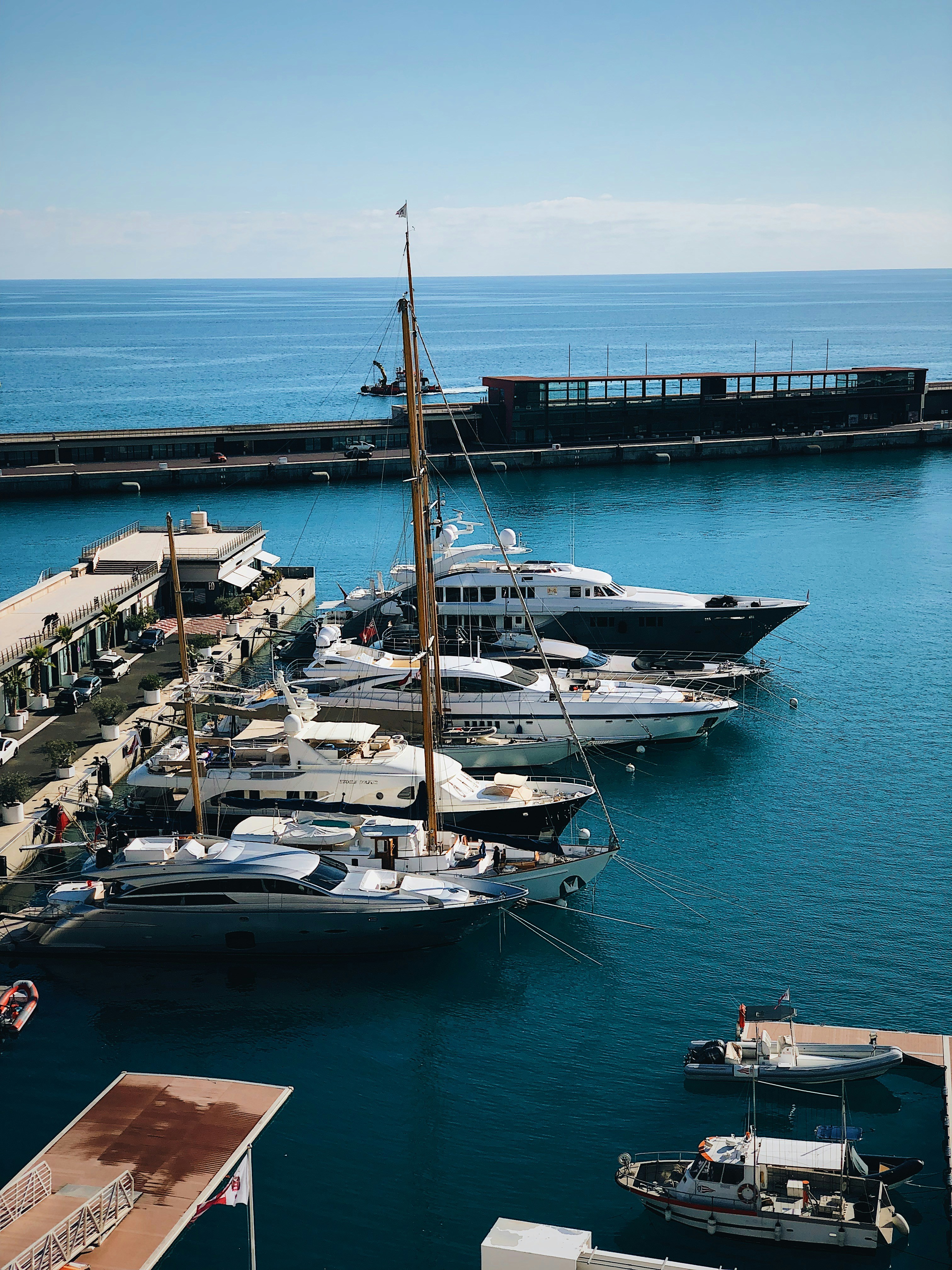 Photo by zamedyanskiy