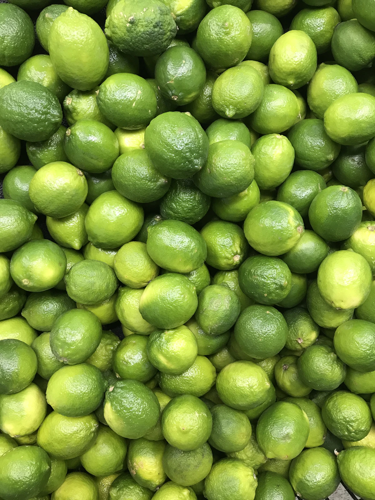 Fresh green limes