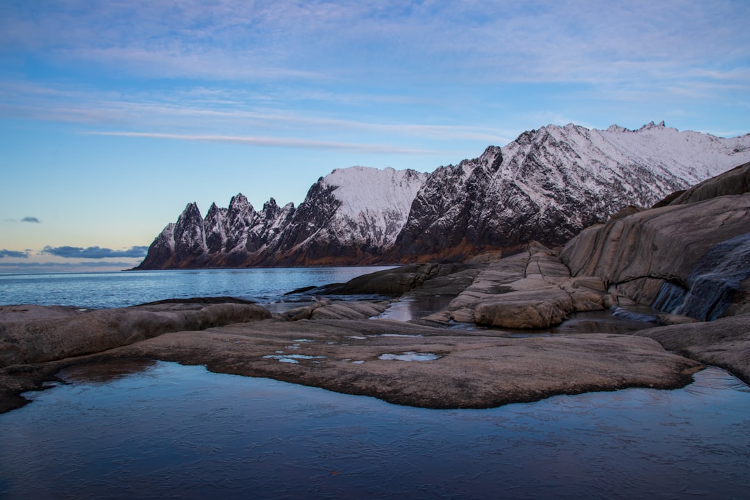 photo of Ersfjord Shore near Husøy