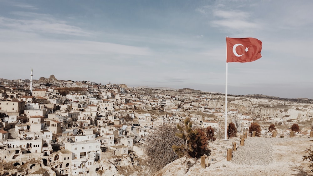 장대에 터키의 국기