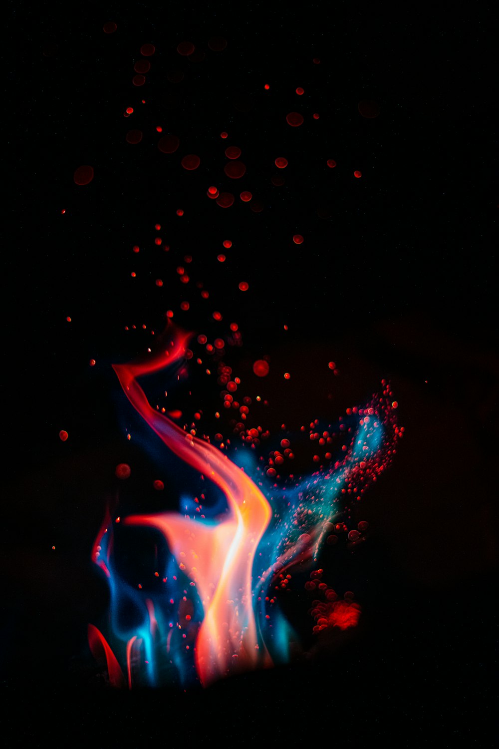 빨간색과 파란색 화재 디지털 벽지