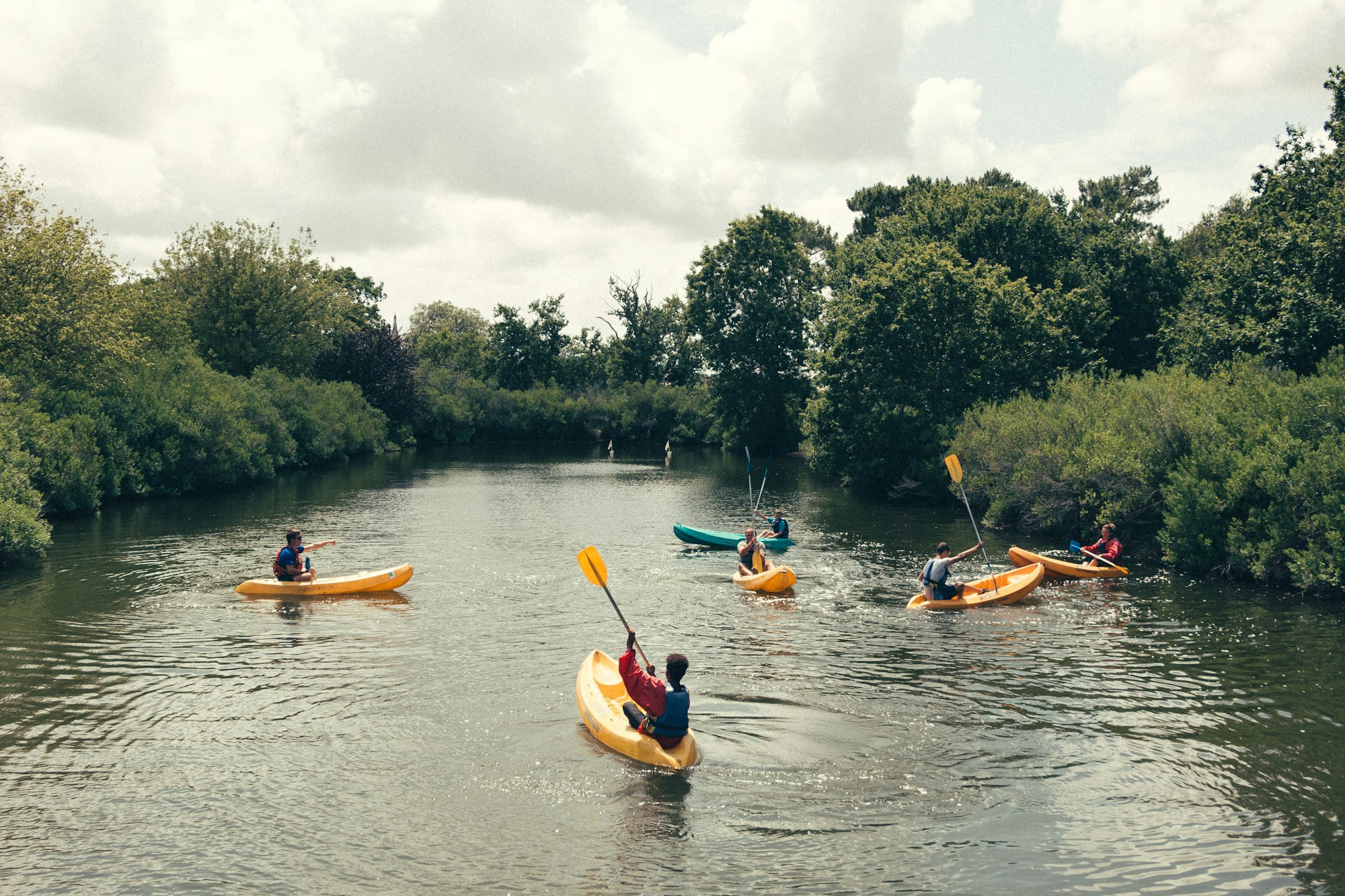 Cours de kayak proche du Teich
Kayak Course teaching on river lake in France / Archachon